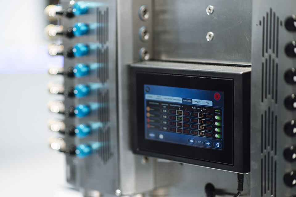 Industrial machine control display used for factory energy and production monitoring